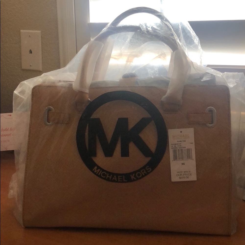 NEW - Michael Kors Hamilton bag.